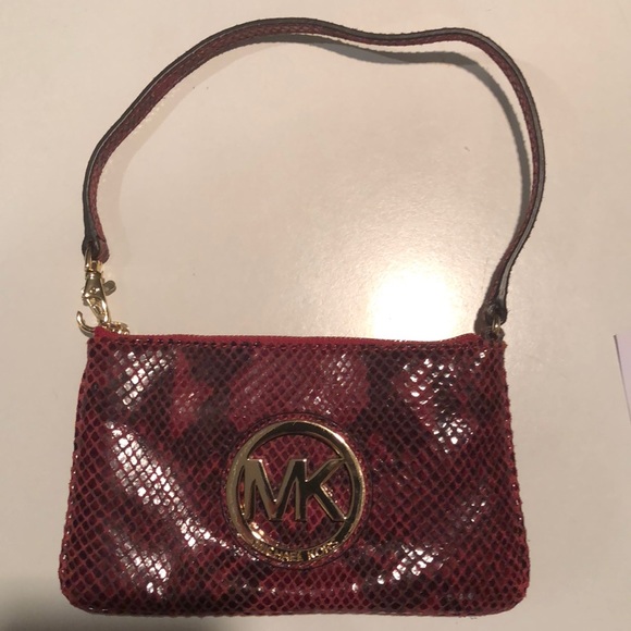 Michael Kors Handbags - Michael Kors small read leather pochet purse